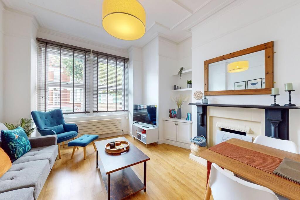 لندن Spacious 2Bd Apartment Cricklewood المظهر الخارجي الصورة