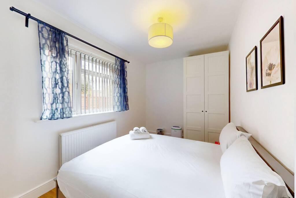 لندن Spacious 2Bd Apartment Cricklewood المظهر الخارجي الصورة